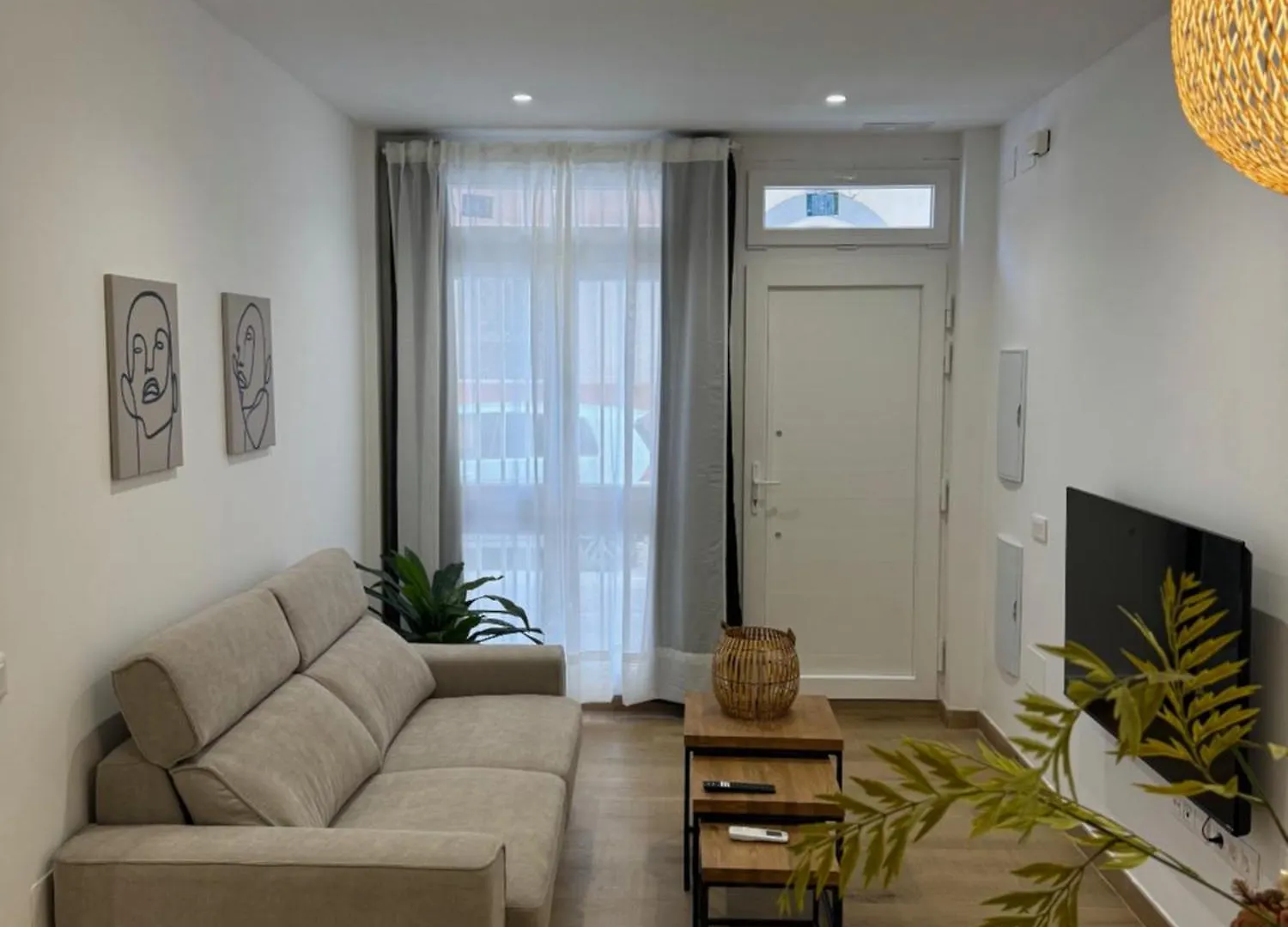 Alderete Suites Malaga Apartment